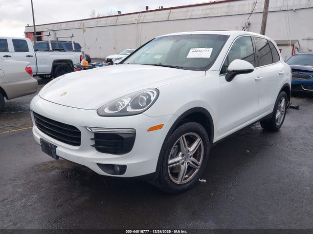 2016 PORSCHE CAYENNE WP1AA2A22GLA04619 Photo 1