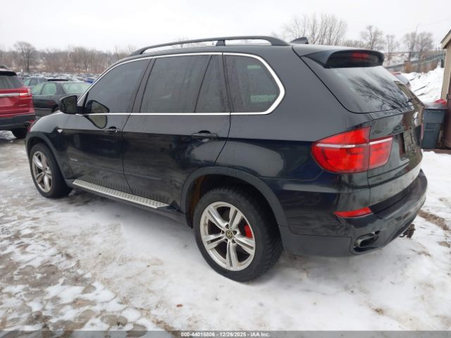 2012 BMW X5 5UXZV8C52CL422531 Photo 2