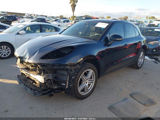 2020 PORSCHE MACAN WP1AB2A58LLB30453 Photo 1