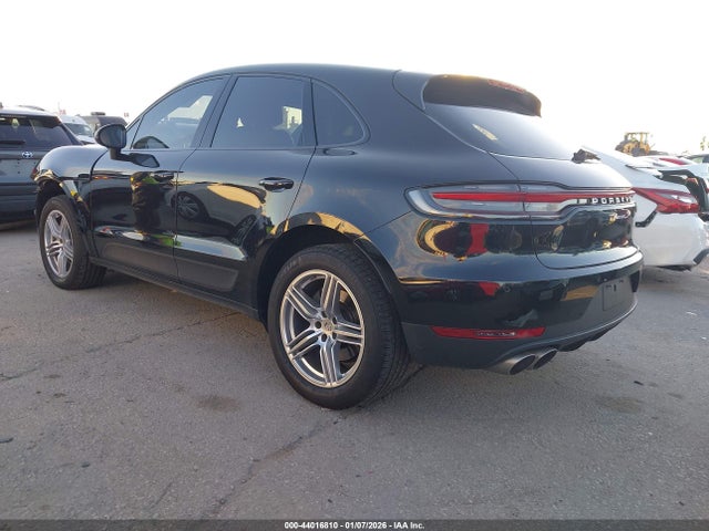 2020 PORSCHE MACAN WP1AB2A58LLB30453 Photo 2