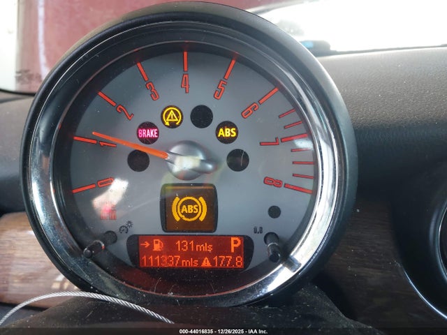 2009 MINI COOPER WMWMF335X9TW75646 Photo 6