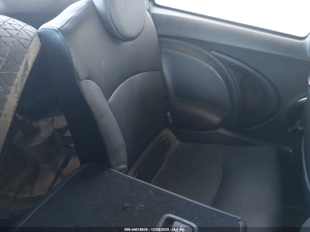 2009 MINI COOPER WMWMF335X9TW75646 Photo 7