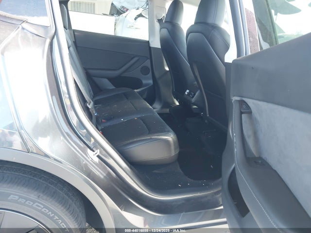 2025 TESLA MODEL Y 7SAYGDED2SF300017 Photo 7