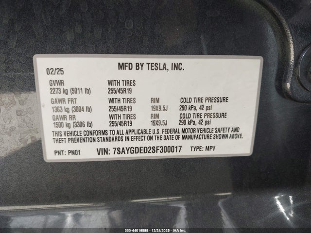2025 TESLA MODEL Y 7SAYGDED2SF300017 Photo 8