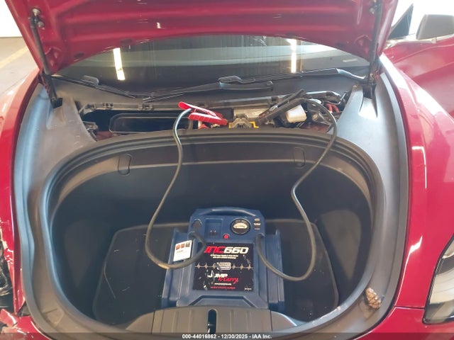 44016862 :رقم المزاد ، 5YJ3E1EA5JF057495 vin ، 2018 Tesla Model 3 Long Range/mid Range مزاد بيع