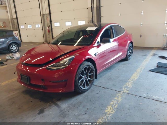 44016862 :رقم المزاد ، 5YJ3E1EA5JF057495 vin ، 2018 Tesla Model 3 Long Range/mid Range مزاد بيع