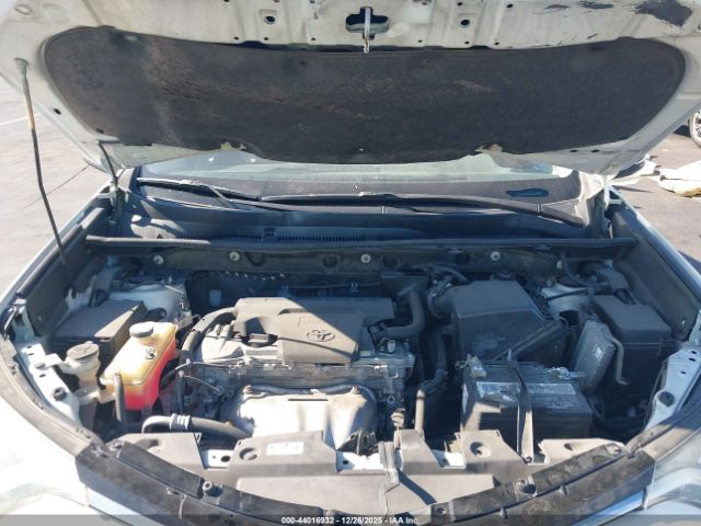 2018 TOYOTA RAV4 JTMRFREV9JJ256826 Photo 9