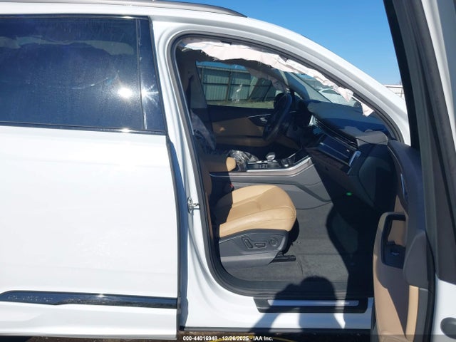 2021 AUDI Q7 WA1LXAF7XMD039643 Photo 4
