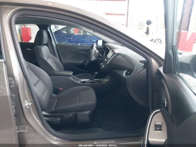 2020 CHEVROLET MALIBU 1G1ZD5STXLF079722 Photo 4