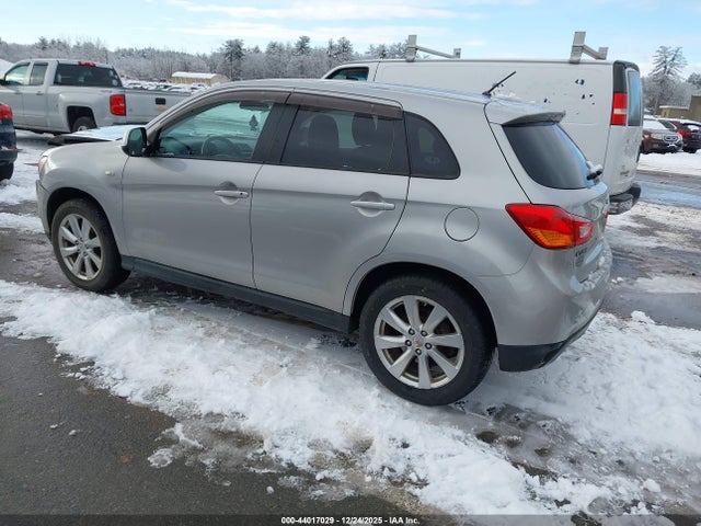 2015 MITSUBISHI OUTLANDER SPORT 4A4AP3AU3FE052777 Photo 2