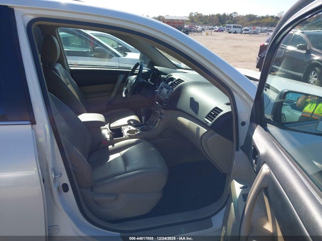 2013 TOYOTA HIGHLANDER 5TDZK3EH9DS103082 Photo 4