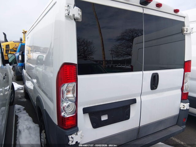 44017137 :رقم المزاد ، 3C6TRVAG7HE536580 vin ، 2017 Ram Promaster 1500 Low Roof 136 Wb مزاد بيع
