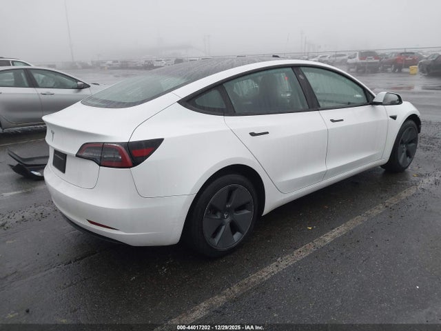 2023 TESLA MODEL 3 5YJ3E1EA8PF652351 Photo 3