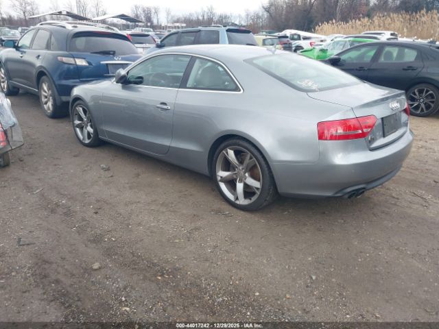 2010 AUDI A5 WAULFAFR5AA041126 Photo 2