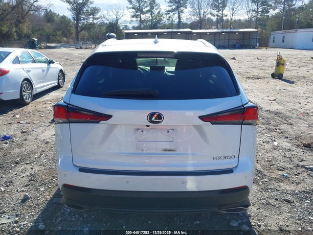 JTJYARBZXK2150637 Lexus NX 300