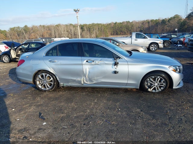 44017345 :رقم المزاد ، 55SWF4JB2JU251815 vin ، 2018 Mercedes-benz C 300 مزاد بيع