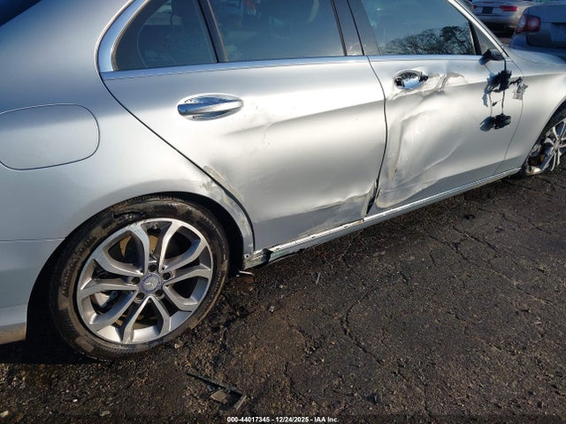 44017345 :رقم المزاد ، 55SWF4JB2JU251815 vin ، 2018 Mercedes-benz C 300 مزاد بيع