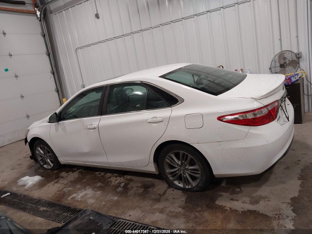 4T1BF1FK1GU216055 Toyota CAMRY SE