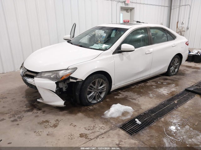 4T1BF1FK1GU216055 Toyota CAMRY SE