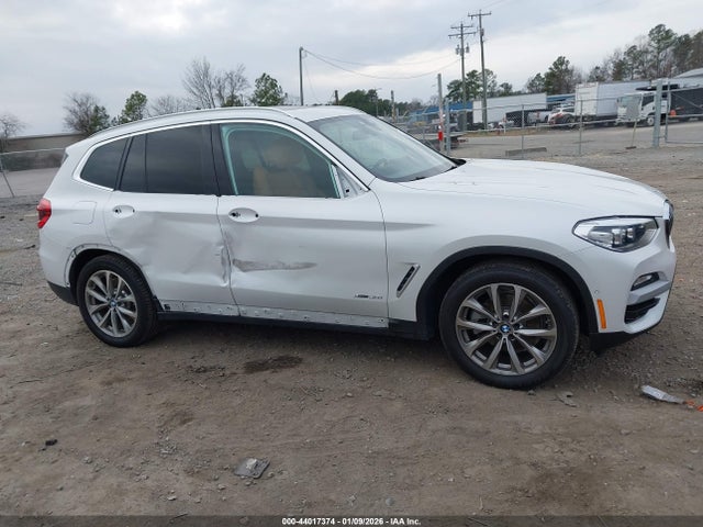 5UXTR9C5XJLC73589 BMW X3 Xdrive30i