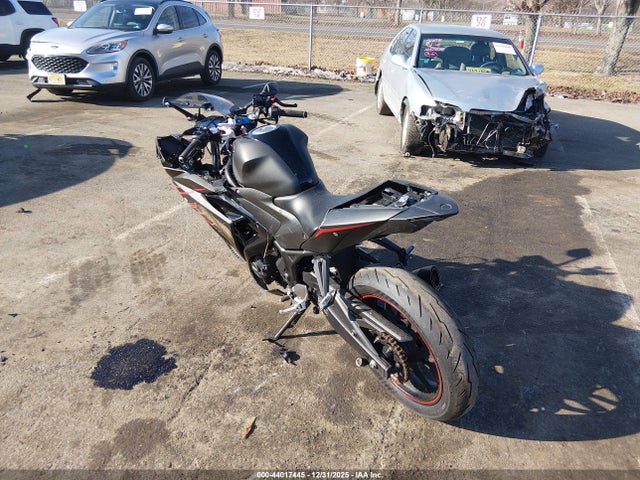 MH3RH15Y1HK002457 Yamaha Yzfr3 A