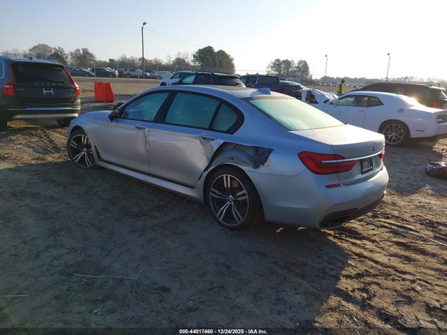 2018 BMW 750I WBA7F0C56JGM23207 Photo 2
