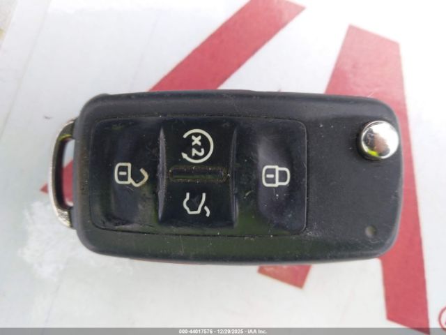 2015 VOLKSWAGEN PASSAT 1VWCM7A35FC046012 Photo 10