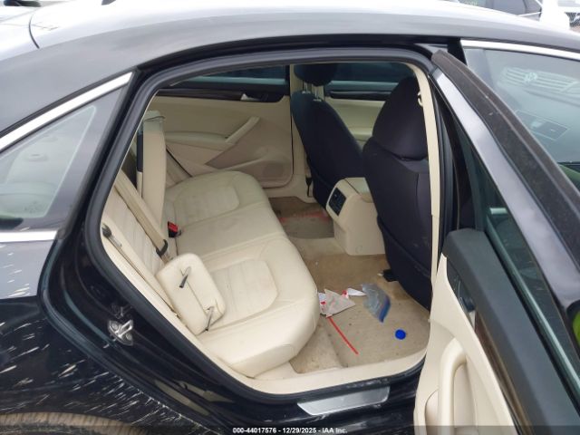 2015 VOLKSWAGEN PASSAT 1VWCM7A35FC046012 Photo 7