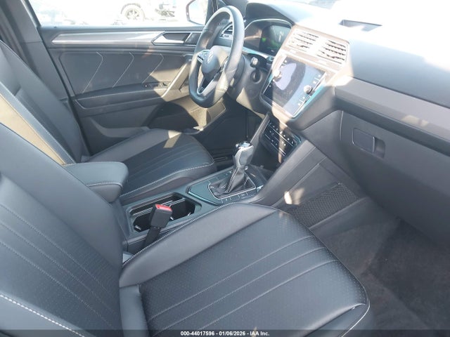 2023 VOLKSWAGEN TIGUAN 3VVCB7AX1PM122046 Photo 4