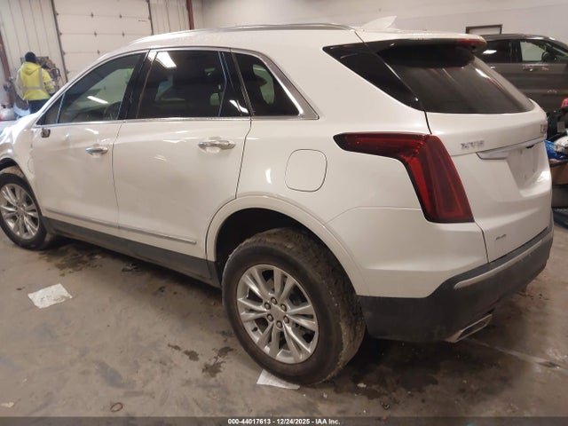 2023 CADILLAC XT5 1GYKNBR44PZ190316 Photo 2