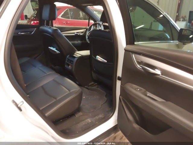 2023 CADILLAC XT5 1GYKNBR44PZ190316 Photo 7