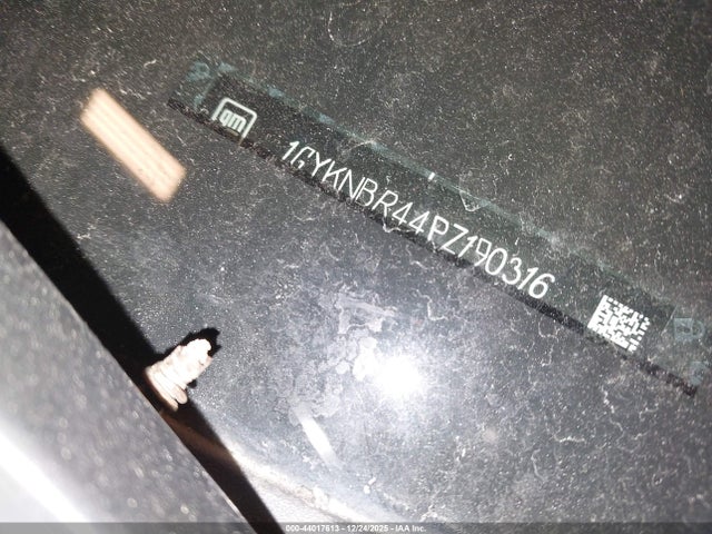 2023 CADILLAC XT5 1GYKNBR44PZ190316 Photo 8