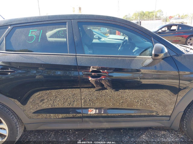 KM8J23A45JU783761 Hyundai TUCSON SE