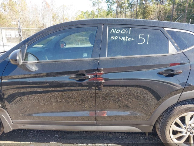 KM8J23A45JU783761 Hyundai TUCSON SE