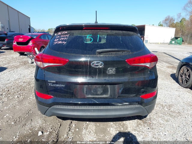 KM8J23A45JU783761 Hyundai TUCSON SE