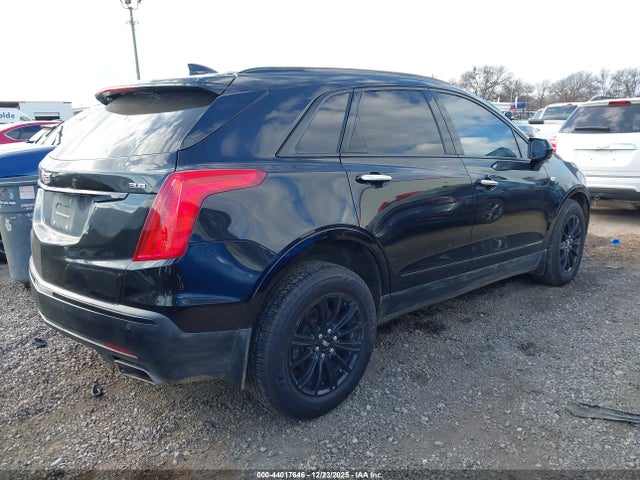 2018 CADILLAC XT5 1GYKNCRS6JZ233372 Photo 3