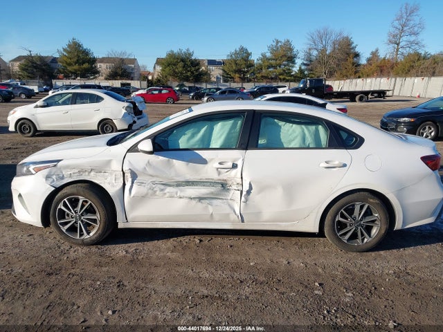 Aukcja sprzedaży 2024 Kia Forte Lxs, vin: 3KPF24AD3RE775300, numer aukcji: 44017694