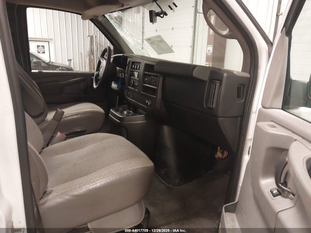 2013 CHEVROLET EXPRESS 3500 1GAZGYFG0D1166940 Photo 4