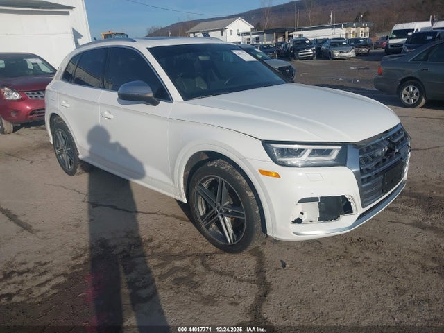2019 AUDI SQ5 WA1A4AFY2K2133257 Photo 0