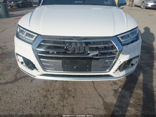 2019 AUDI SQ5 WA1A4AFY2K2133257 Photo 5