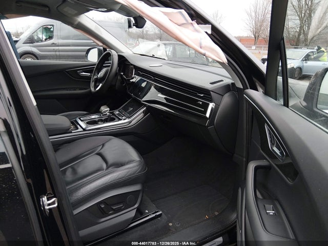2020 AUDI Q7 WA1LXAF74LD002618 Photo 4