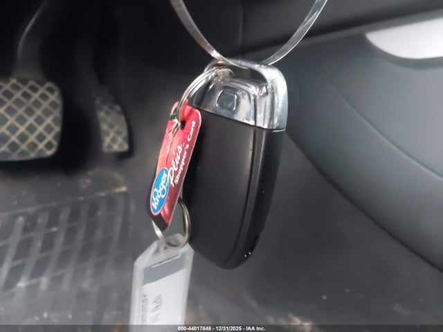 2014 Audi A4 2.0t Premium მანქანა იყიდება აუქციონზე, vin: WAUFFAFL6EN009017, აუქციონის ნომერი: 44017848