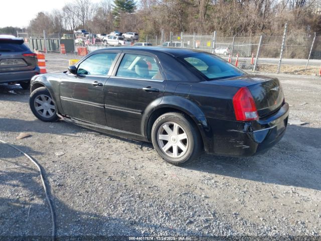 2005 CHRYSLER 300 2C3JA53G35H108465 Photo 2