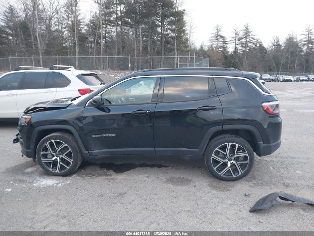 Jeep Compass Limited 4x4 2025 3C4NJDCN4ST610104 Image 14