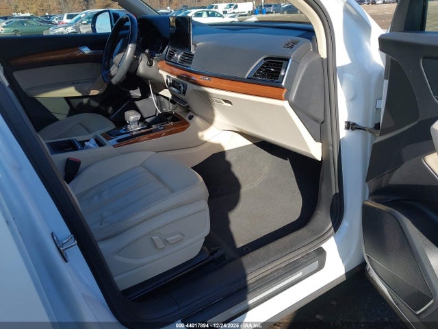 2021 AUDI Q5 WA1AAAFY5M2045878 Photo 4
