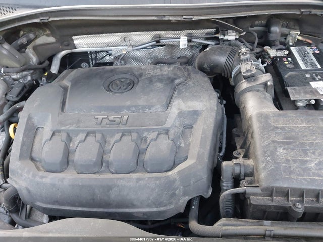 3VV8B7AX8NM049373 Volkswagen Tiguan 2.0t Se R-line Black