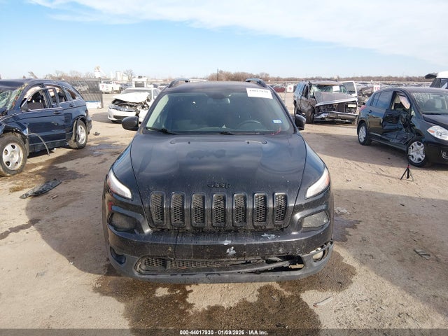 44017930 :رقم المزاد ، 1C4PJMCB9GW152883 vin ، 2016 Jeep Cherokee Altitude مزاد بيع