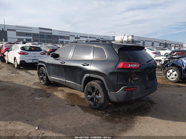 44017930 :رقم المزاد ، 1C4PJMCB9GW152883 vin ، 2016 Jeep Cherokee Altitude مزاد بيع