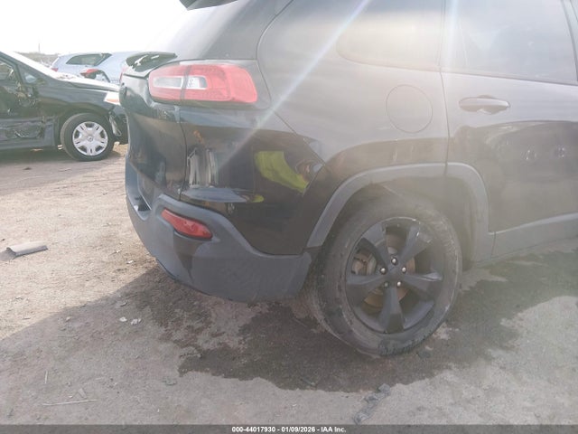 44017930 :رقم المزاد ، 1C4PJMCB9GW152883 vin ، 2016 Jeep Cherokee Altitude مزاد بيع