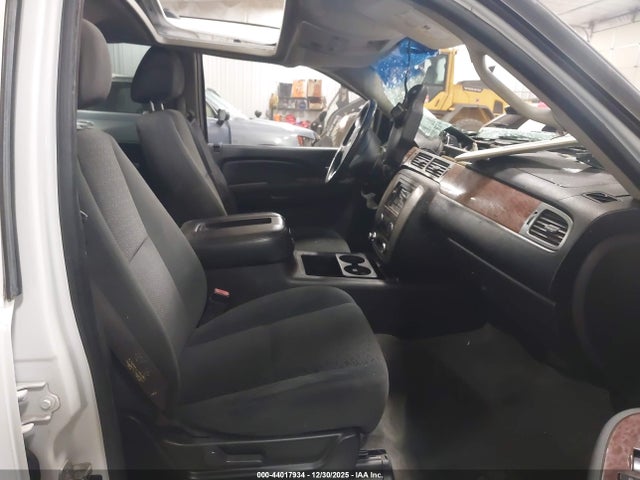 44017934 :رقم المزاد ، 1GKFC13J37R124740 vin ، 2007 Gmc Yukon Slt مزاد بيع